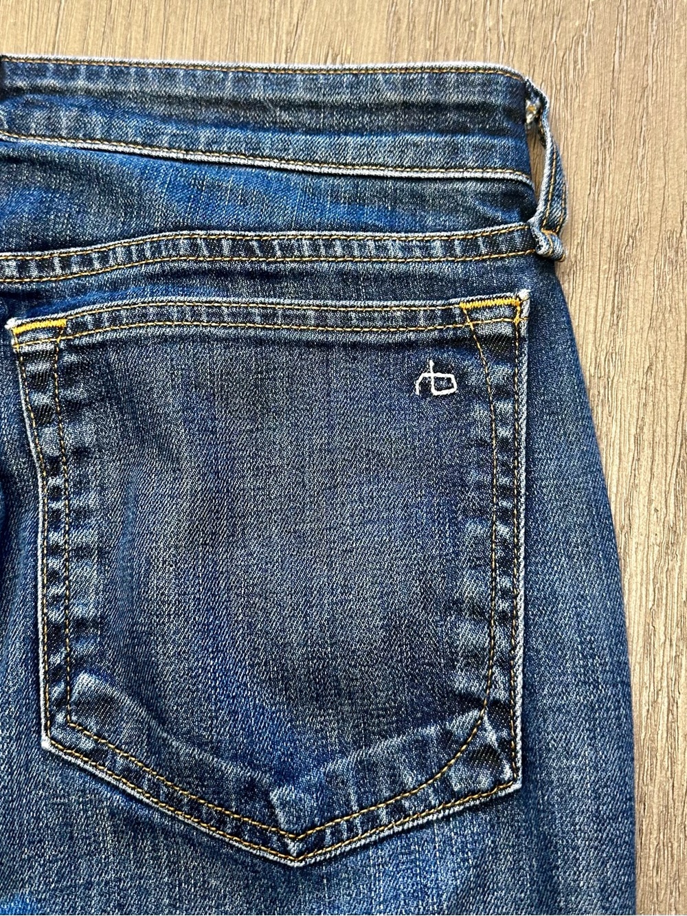 Rag & Bone Dre Low Rise Slim Boyfriend Jeans 26 Donovan Wash Made USA - Picture 9 of 10
